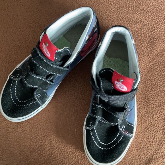 Vans Snoopy size grade school 3 fair condition - Picture 2 of 8